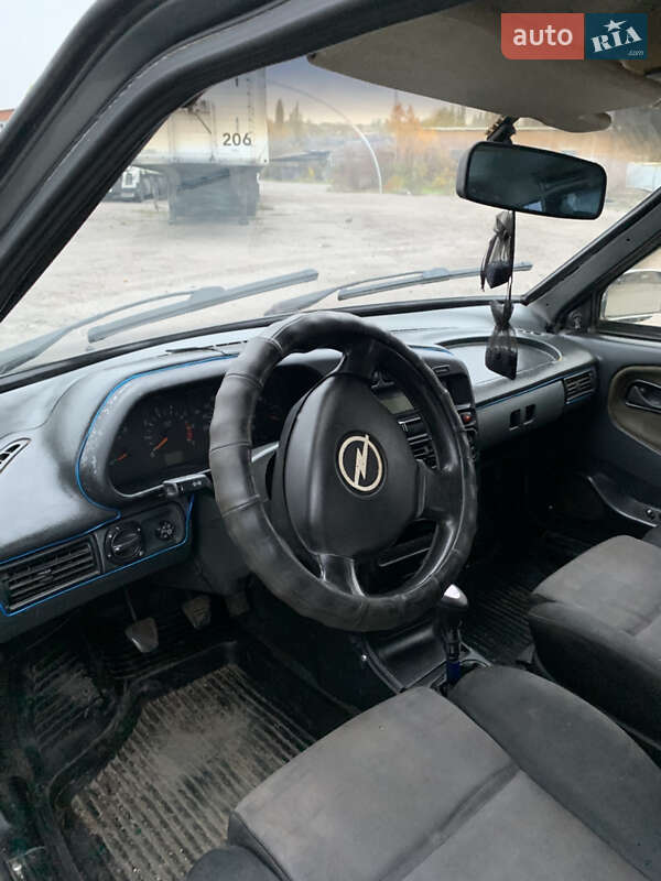 Хэтчбек ВАЗ / Lada 2114 Samara 2006 в Жмеринке фото 9 Хэтчбек ВАЗ / Lada 2114 Samara 2006 в Жмеринке