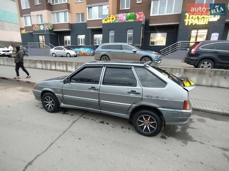 Хэтчбек ВАЗ / Lada 2114 Samara 2005 в Мирополе фото 9 Хэтчбек ВАЗ / Lada 2114 Samara 2005 в Мирополе