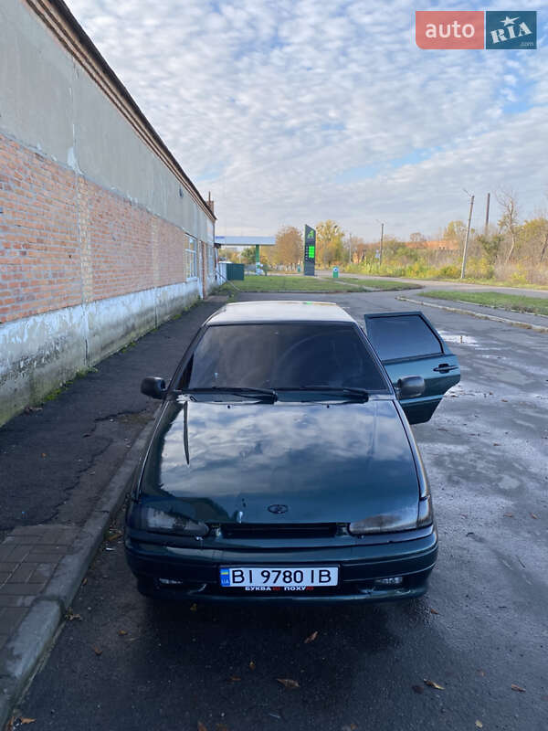 Хетчбек ВАЗ / Lada 2114 Samara 2004 в Гребінці