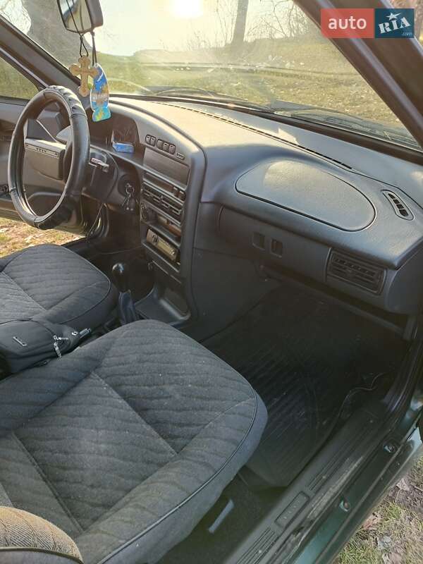 Хэтчбек ВАЗ / Lada 2114 Samara 2004 в Летичеве