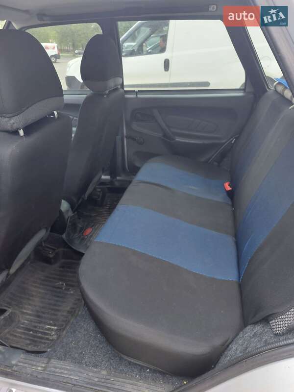 Хэтчбек ВАЗ / Lada 2114 Samara 2010 в Чернигове