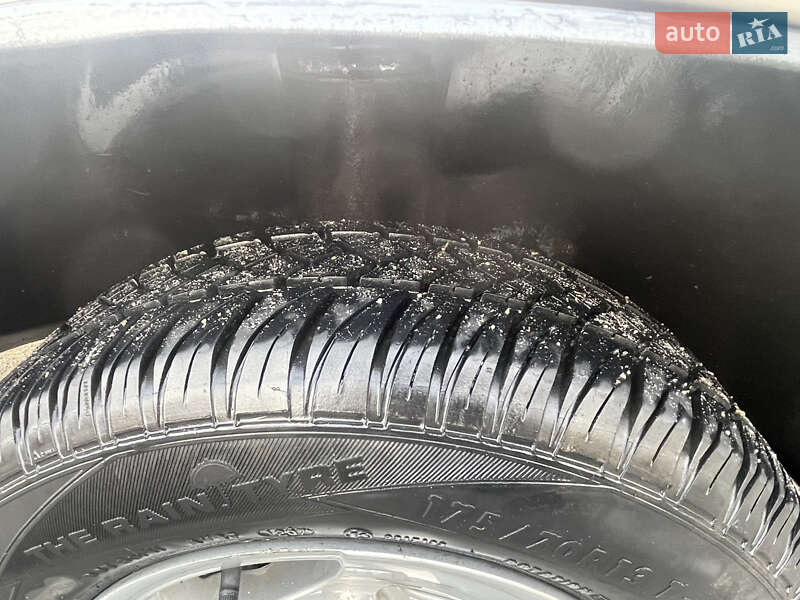 Седан ВАЗ / Lada 2115 Samara 1998 в Киеве