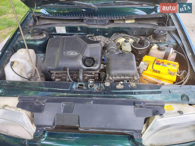 Седан ВАЗ / Lada 2115 Samara 2003 в Днепре