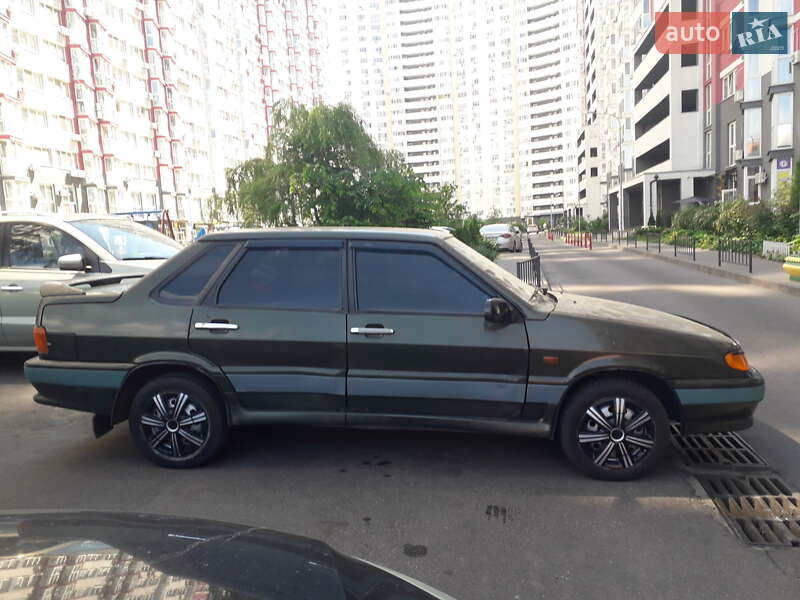 Седан ВАЗ / Lada 2115 Samara 2004 в Киеве