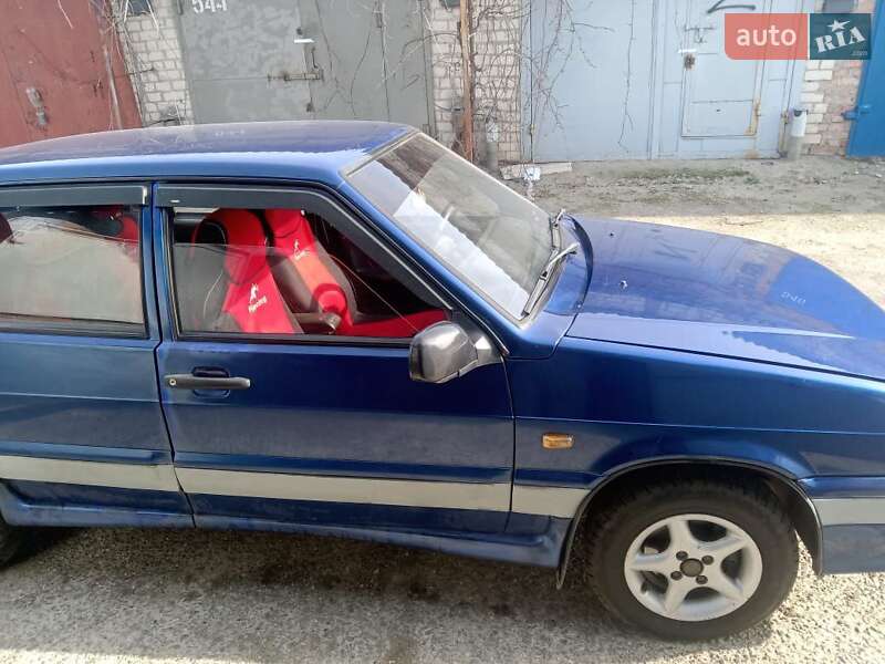 Седан ВАЗ / Lada 2115 Samara 2001 в Херсоне