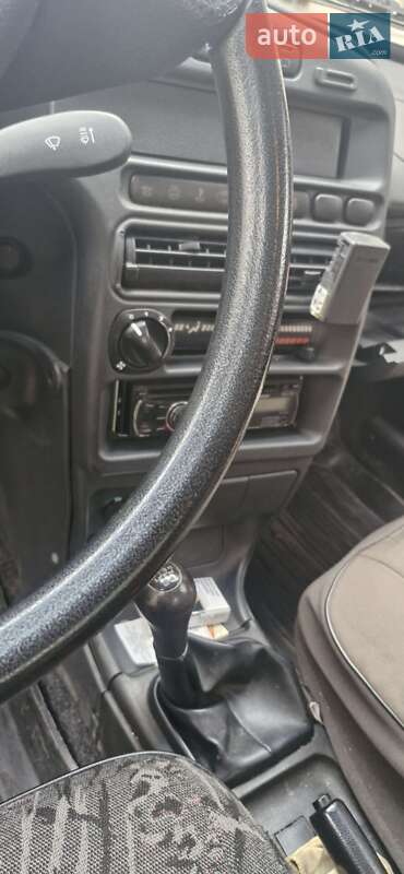 Седан ВАЗ / Lada 2115 Samara 2004 в Киеве