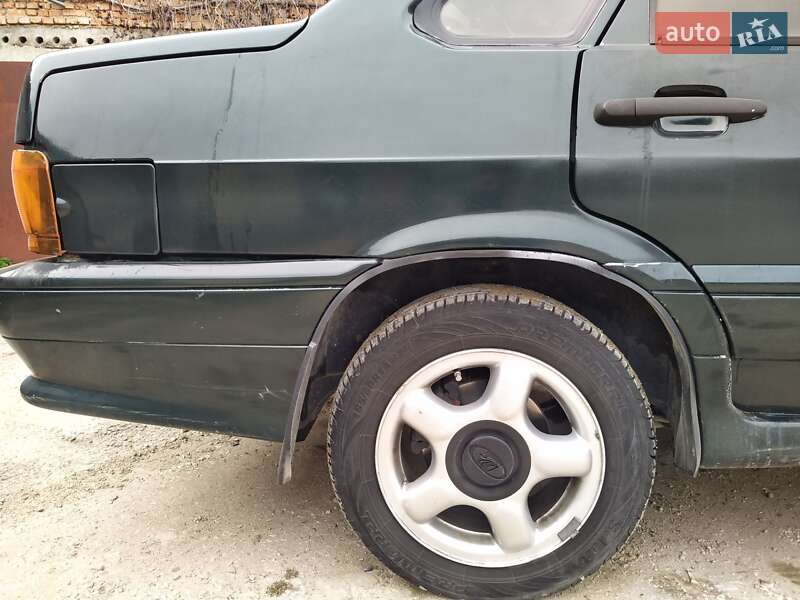 Седан ВАЗ / Lada 2115 Samara 2001 в Волочиську