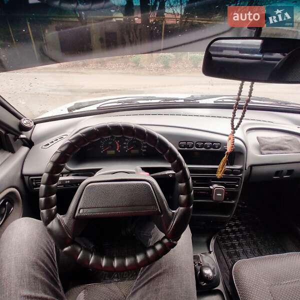 Седан ВАЗ / Lada 2115 Samara 2011 в Одессе