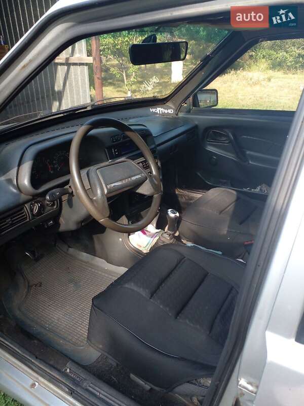Седан ВАЗ / Lada 2115 Samara 2002 в Киеве