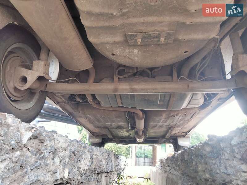 Седан ВАЗ / Lada 2115 Samara 2003 в Мені