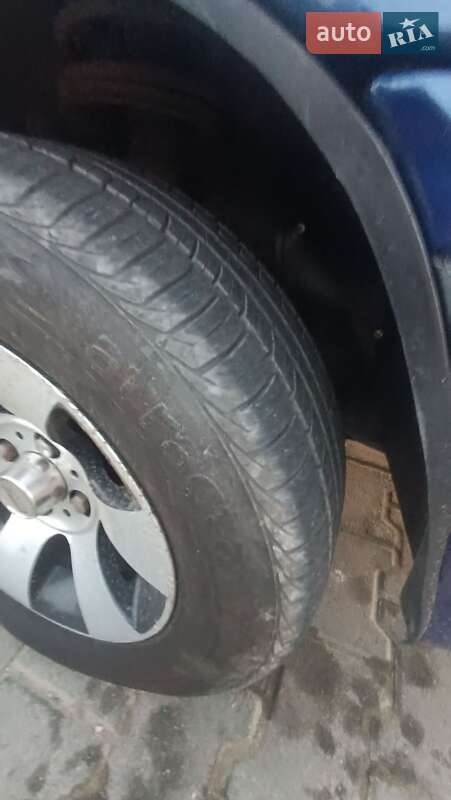 Седан ВАЗ / Lada 2115 Samara 2003 в Чернівцях