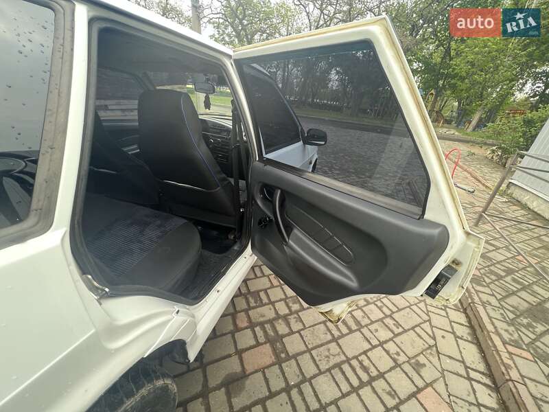 Седан ВАЗ / Lada 2115 Samara 2011 в Николаеве