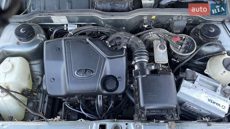 Седан ВАЗ / Lada 2115 Samara 2010 в Черняхові