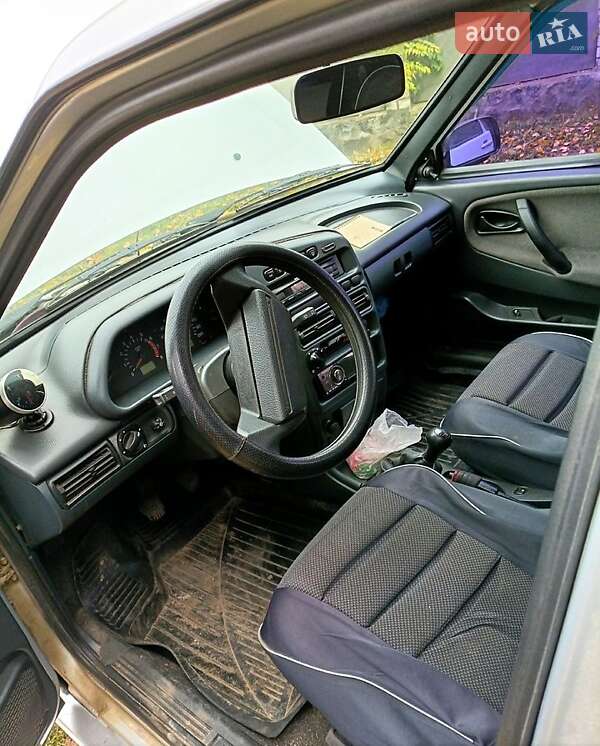 Седан ВАЗ / Lada 2115 Samara 2010 в Валках