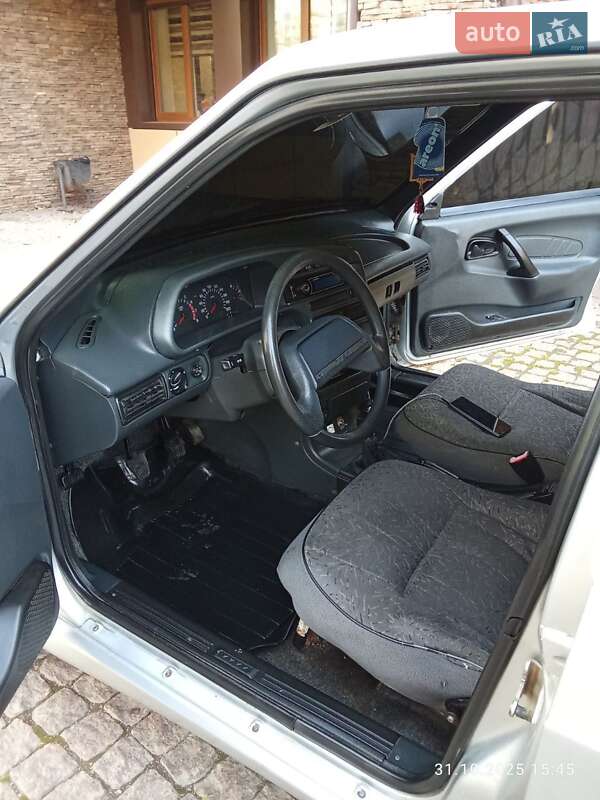 Седан ВАЗ / Lada 2115 Samara 2009 в Кривом Роге