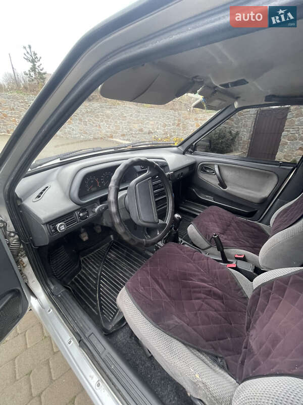 Седан ВАЗ / Lada 2115 Samara 2010 в Черкассах фото 12 Седан ВАЗ / Lada 2115 Samara 2010 в Черкассах