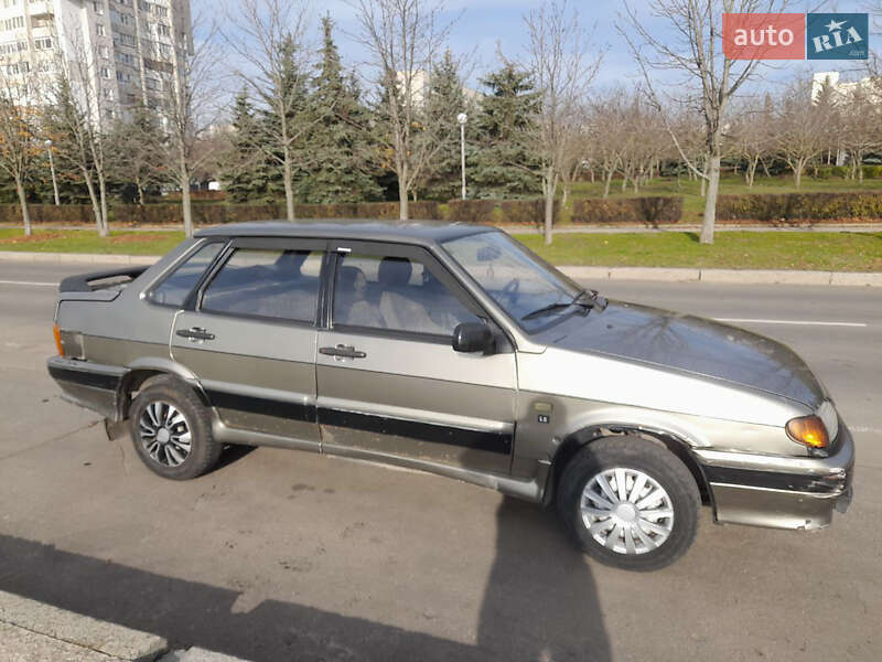 Седан ВАЗ / Lada 2115 Samara 2001 в Южноукраинске