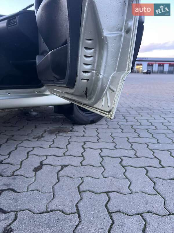 Седан ВАЗ / Lada 2115 Samara 2005 в Сарнах фото 8 Седан ВАЗ / Lada 2115 Samara 2005 в Сарнах