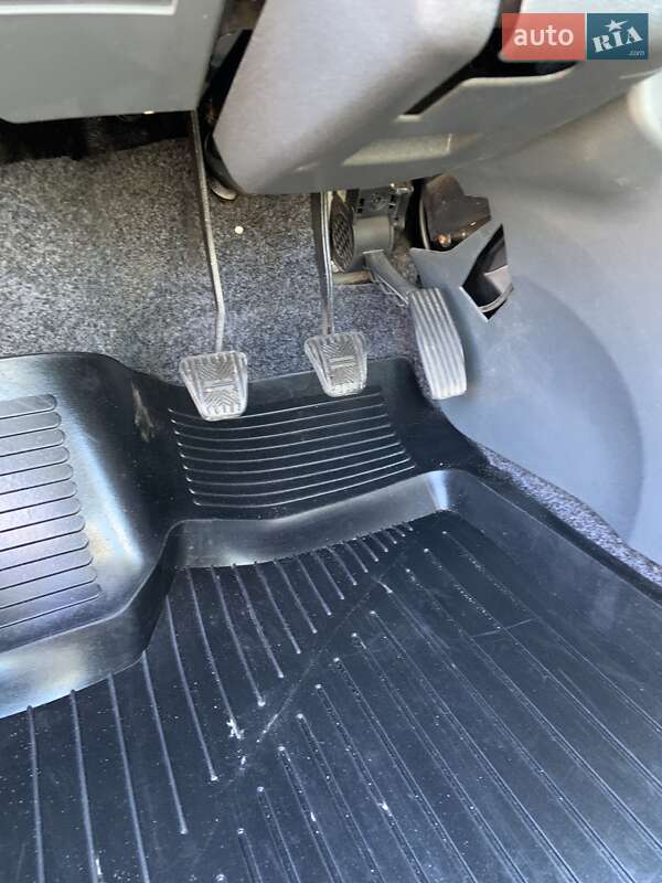 Седан ВАЗ / Lada 2115 Samara 2011 в Києві