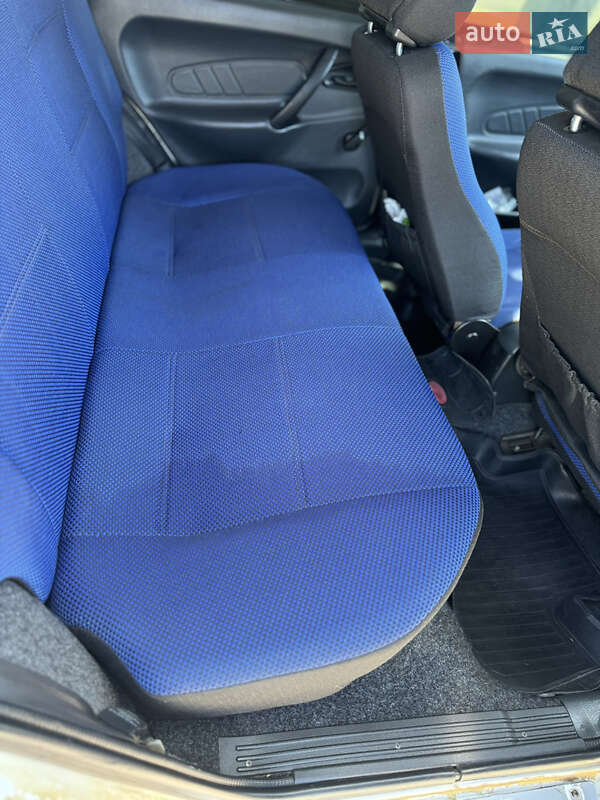 Седан ВАЗ / Lada 2115 Samara 2010 в Харькове