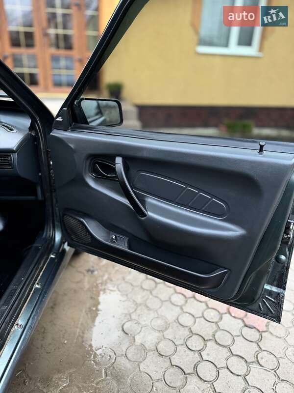 Седан ВАЗ / Lada 2115 Samara 2010 в Чернівцях