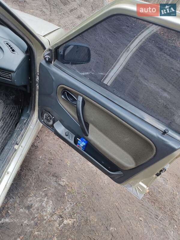 Седан ВАЗ / Lada 2115 Samara 2006 в Житомире фото 8 Седан ВАЗ / Lada 2115 Samara 2006 в Житомире