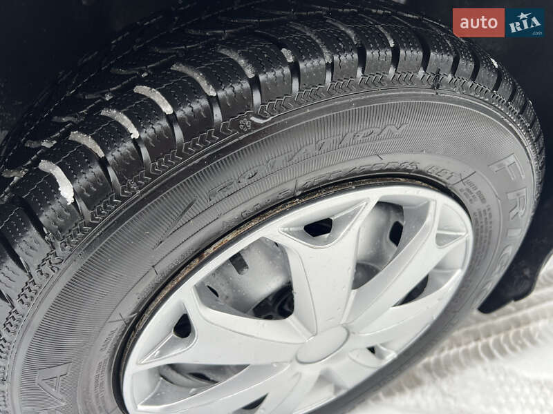 Седан ВАЗ / Lada 2115 Samara 2007 в Могилев-Подольске