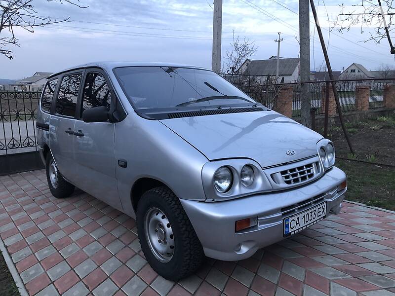 Позашляховик / Кросовер ВАЗ 2120 Надежда 2001 в 