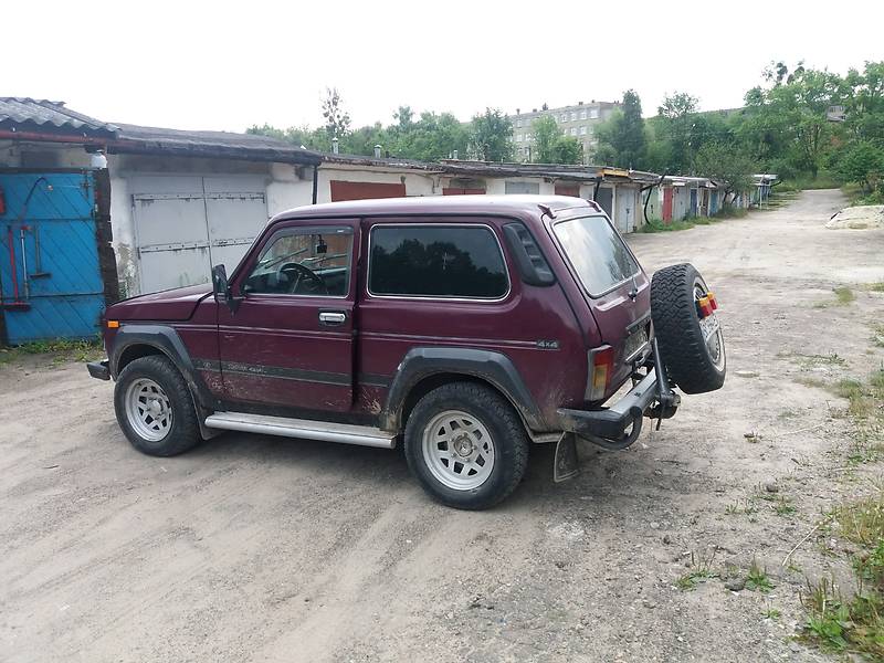 Позашляховик / Кросовер ВАЗ / Lada 2121 Нива 2003 в Львові