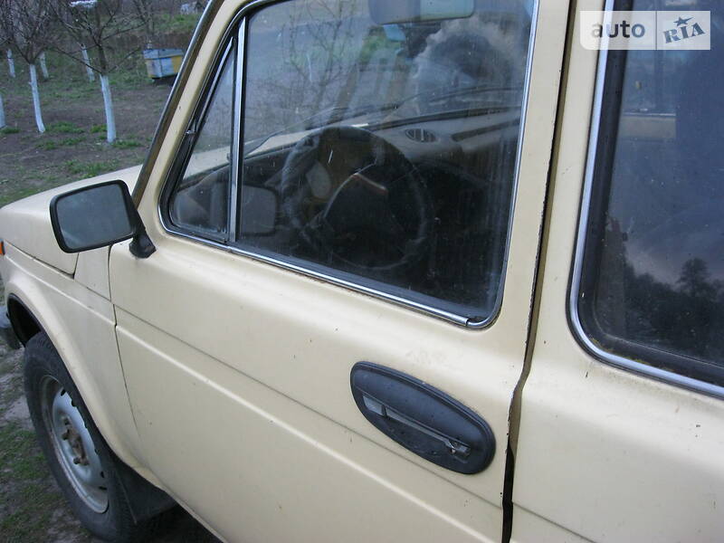Внедорожник / Кроссовер ВАЗ / Lada 2121 Нива 1988 в Нежине