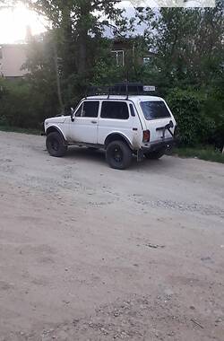 Внедорожник / Кроссовер ВАЗ / Lada 2121 Нива 1988 в Бориславе