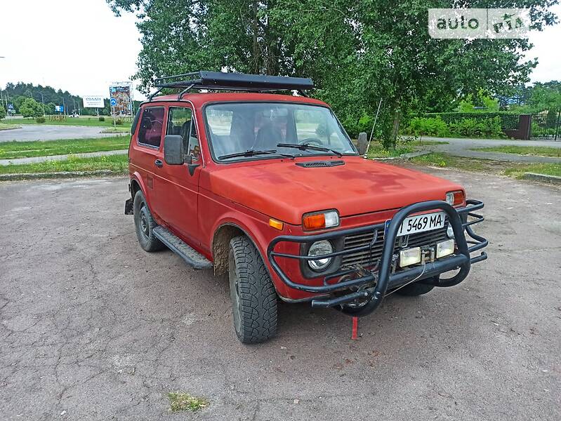 Купе ВАЗ / Lada 2121 Нива 1995 в Славутиче