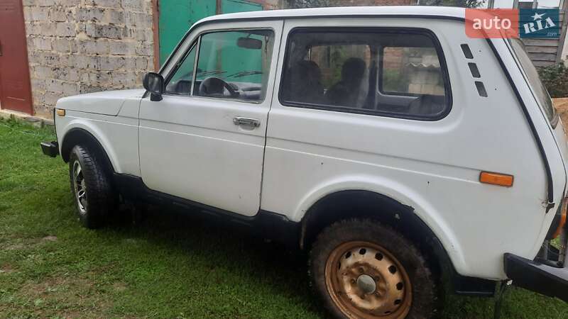 Універсал ВАЗ / Lada 2121 Нива 1993 в Львові