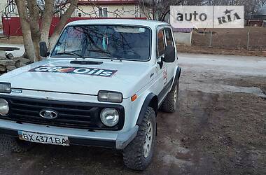 Хэтчбек ВАЗ / Lada 2121 Нива 1992 в Чемеровцах
