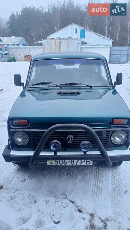 Хэтчбек ВАЗ / Lada 2121 Нива 1992 в Костополе
