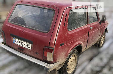Внедорожник / Кроссовер ВАЗ / Lada 2121 Нива 2001 в Емильчине