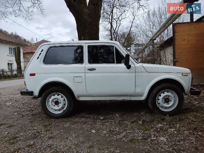 ВАЗ / Lada 2121 Нива 1986 ВАЗ / Lada 2121 Нива 1986