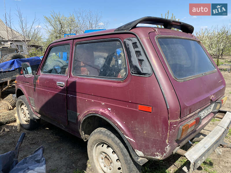 Універсал ВАЗ / Lada 2121 Нива 1990 в Голованівську