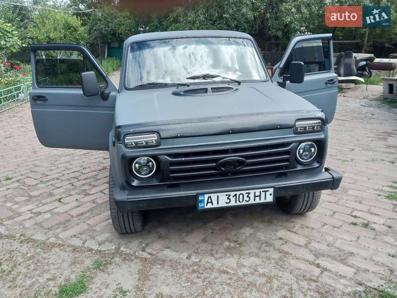 Позашляховик / Кросовер ВАЗ / Lada 2121 Нива 1985 в Лубнах