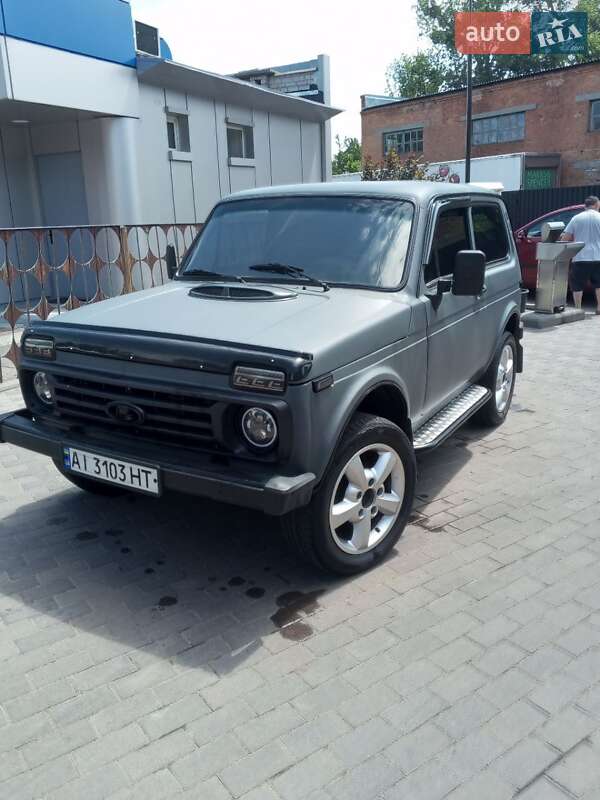 Позашляховик / Кросовер ВАЗ / Lada 2121 Нива 1985 в Лубнах