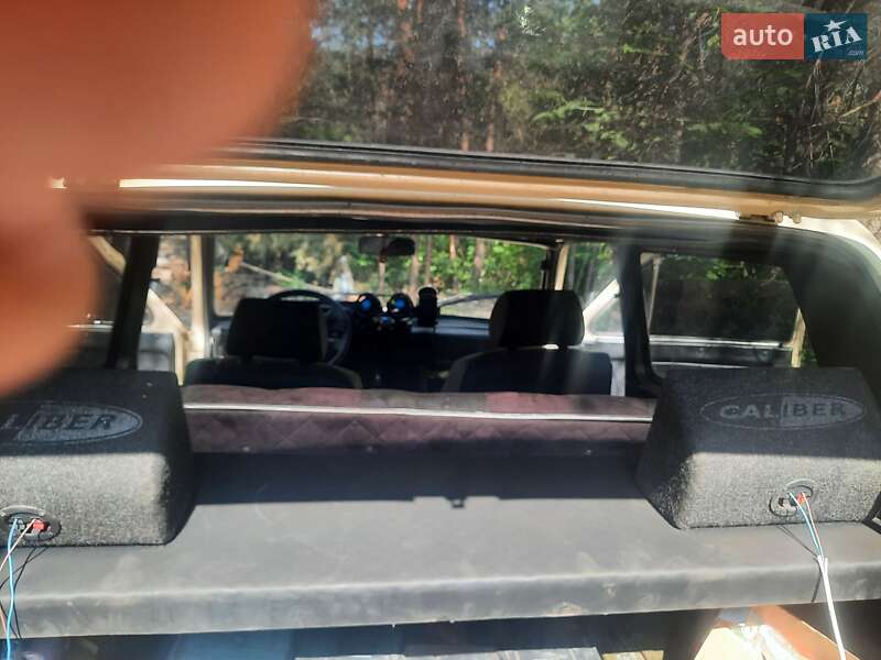 Внедорожник / Кроссовер ВАЗ / Lada 2121 Нива 1992 в Покровском