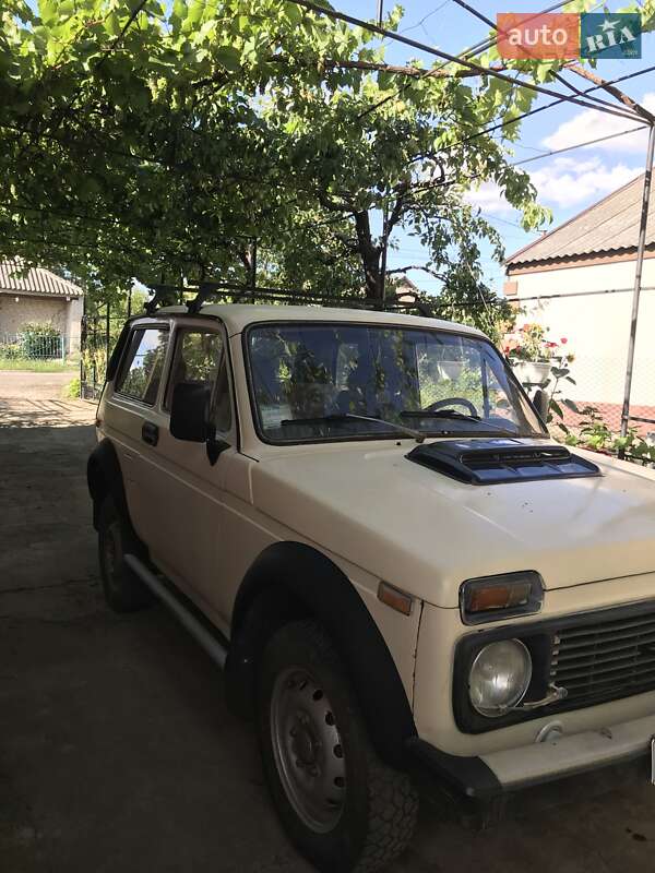 Внедорожник / Кроссовер ВАЗ / Lada 2121 Нива 1986 в Первомайске