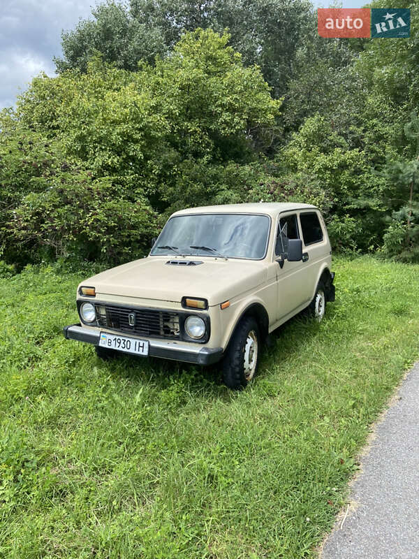 Позашляховик / Кросовер ВАЗ / Lada 2121 Нива 1981 в Буську
