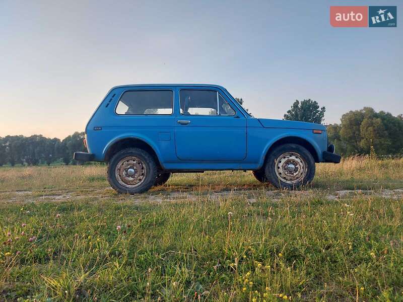 Позашляховик / Кросовер ВАЗ / Lada 2121 Нива 1982 в Збаражі