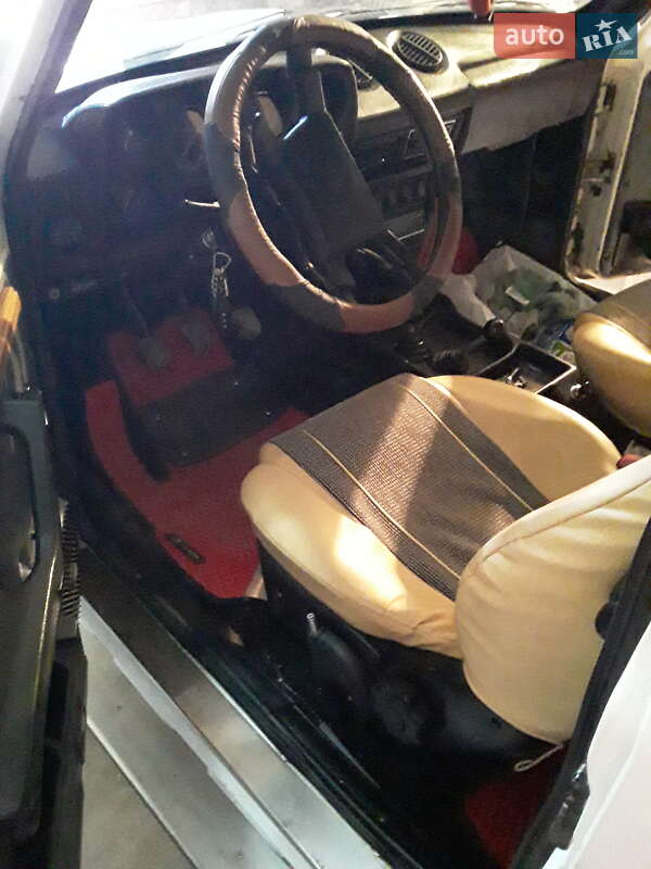 Позашляховик / Кросовер ВАЗ / Lada 2121 Нива 1991 в Тернополі