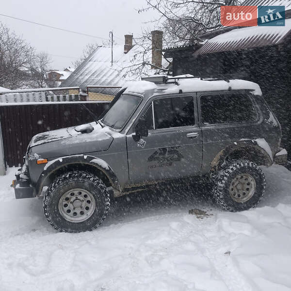 Внедорожник / Кроссовер ВАЗ / Lada 2121 Нива 1988 в Черновцах