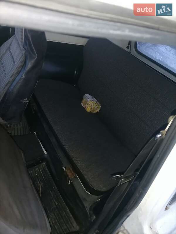 Внедорожник / Кроссовер ВАЗ / Lada 2121 Нива 1988 в Шостке фото 8 Внедорожник / Кроссовер ВАЗ / Lada 2121 Нива 1988 в Шостке