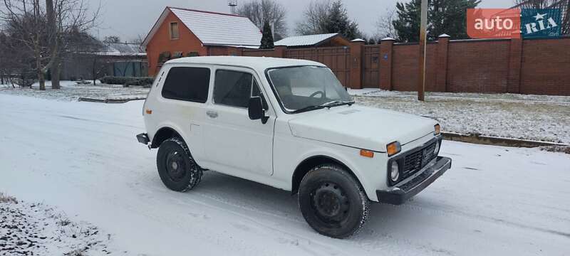 Позашляховик / Кросовер ВАЗ / Lada 2121 Нива 1989 в Чугуєві