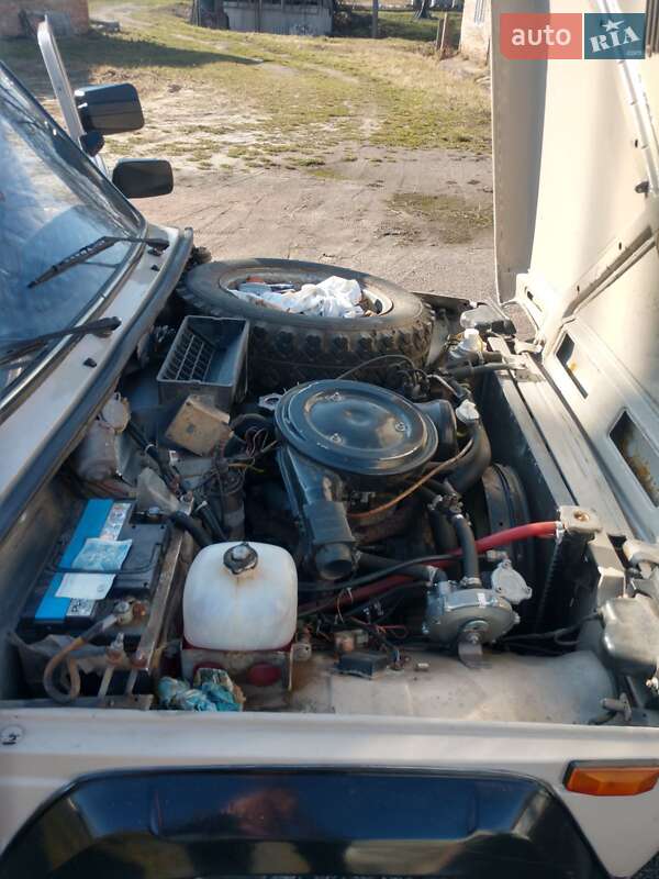 Внедорожник / Кроссовер ВАЗ / Lada 2121 Нива 1987 в Рожище фото 4 Внедорожник / Кроссовер ВАЗ / Lada 2121 Нива 1987 в Рожище