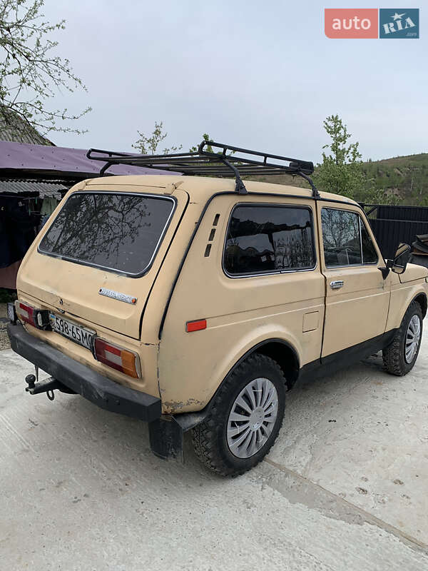 Позашляховик / Кросовер ВАЗ / Lada 2121 Нива 1989 в Івано-Франківську